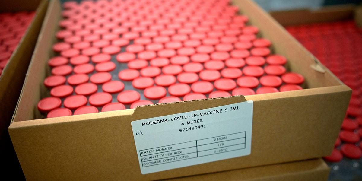Covax firma acuerdo con Moderna por 500 millones de dosis de vacuna anticovid