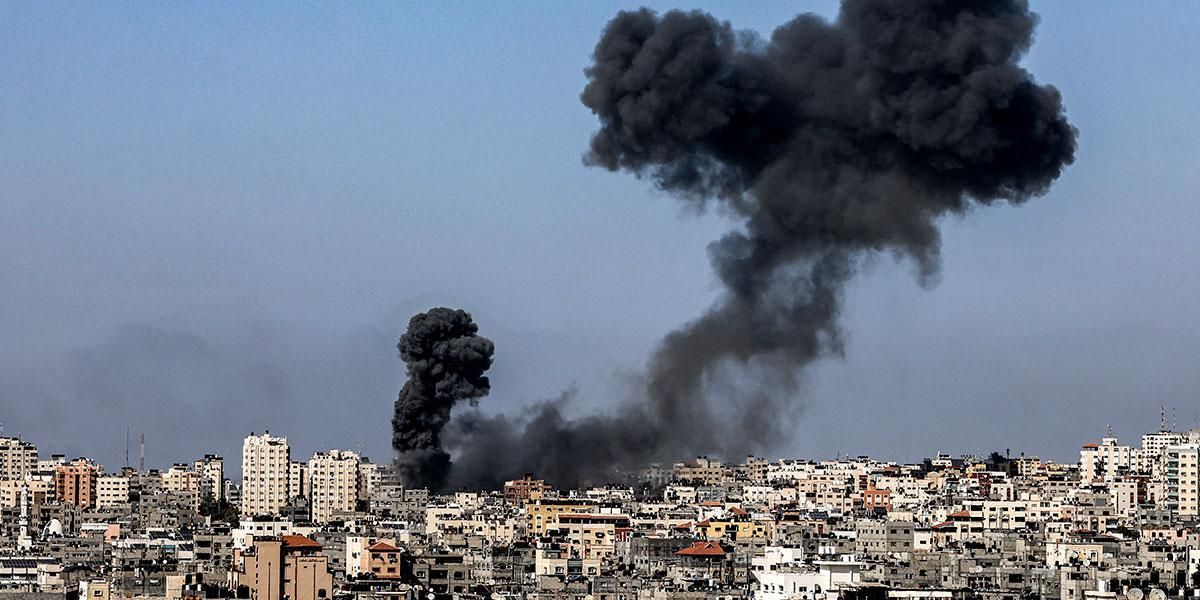 Al menos 60 muertos por ataques entre Israel y palestinos: Temen “guerra a gran escala”
