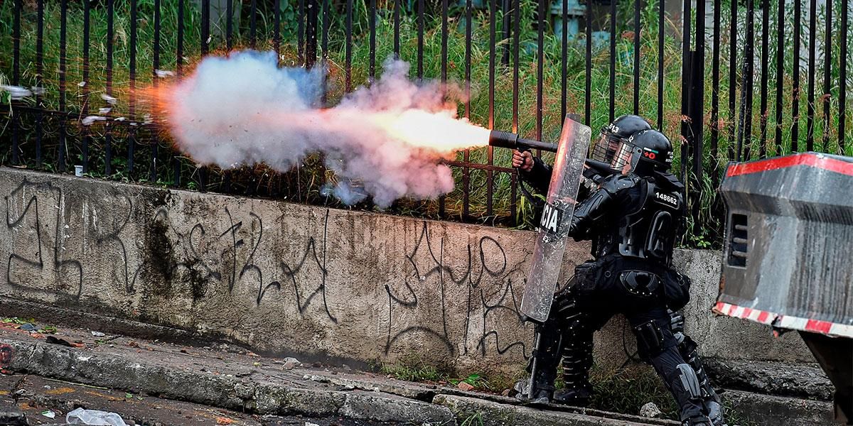Amnistía Internacional urge a EEUU a suspender suministro de armas a Colombia