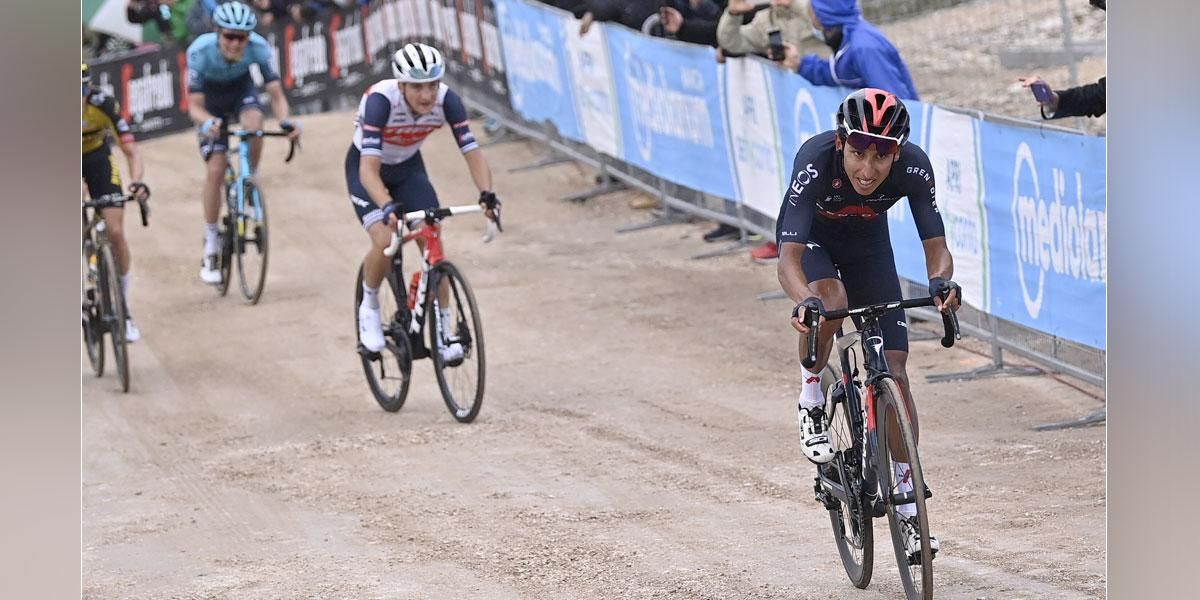Egan Bernal gana la novena etapa y es líder en el Giro de Italia