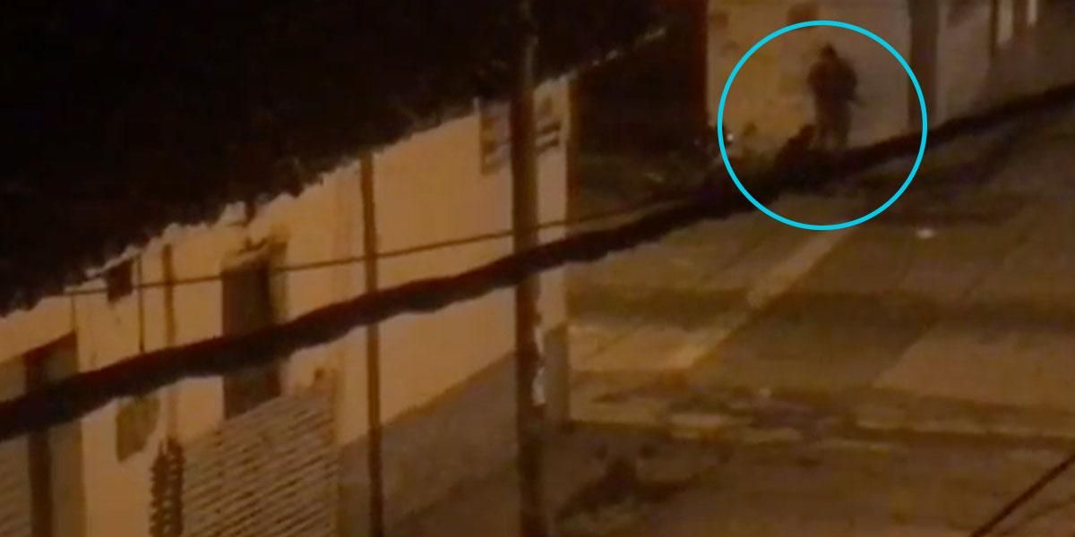 (Video) Se presenta hostigamiento a estación de Policía en Timbío, Cauca