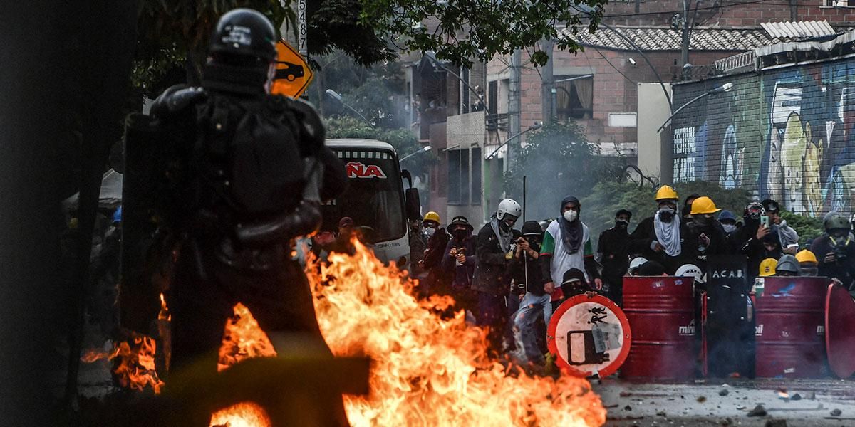 En disturbios terminaron las movilizaciones en Medellín