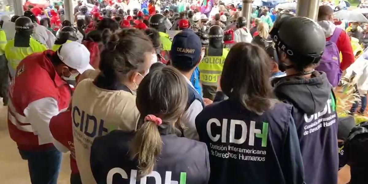 (Video) Tensión a las afueras del hotel Tequendama, donde está reunida la CIDH