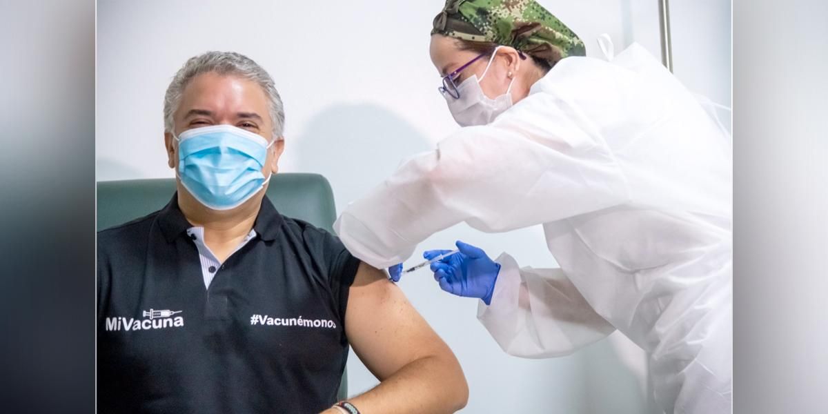 Presidente Duque recibe la primera dosis de la vacuna contra el covid-19 del laboratorio Pfizer