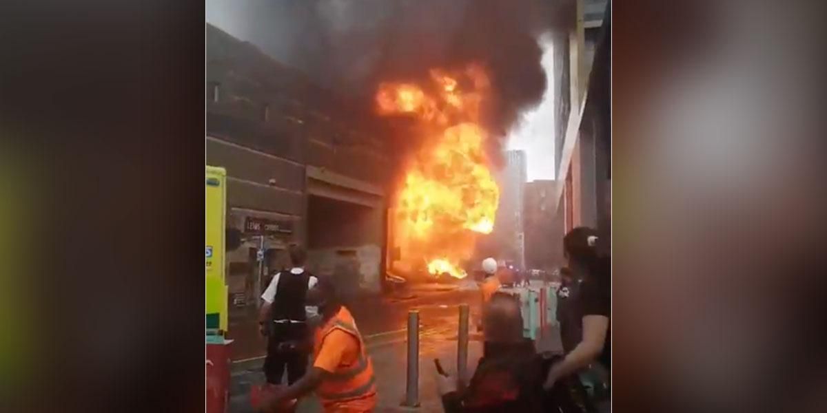 Explosión e incendio en una estación del Metro de Londres