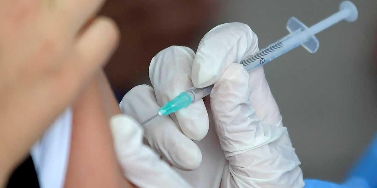 MinSalud anuncia apertura de vacunación para personas de 20 a 24 años de edad