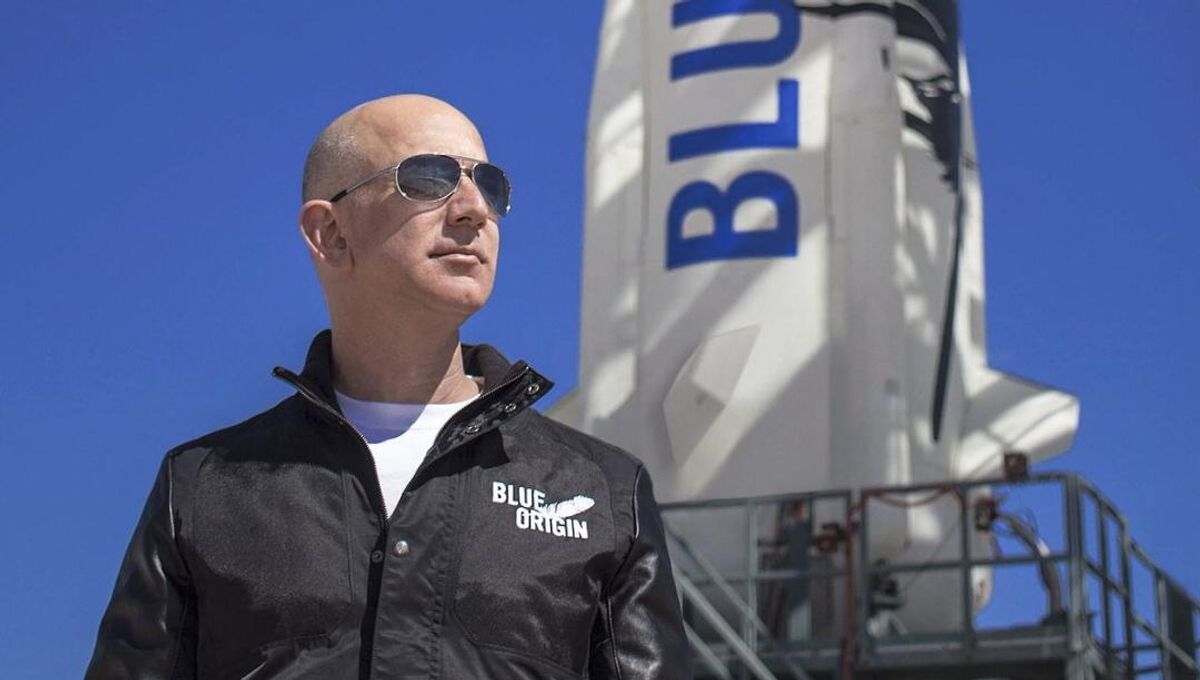 Jeff Bezos alcanza el espacio en un cohete de Blue Origin