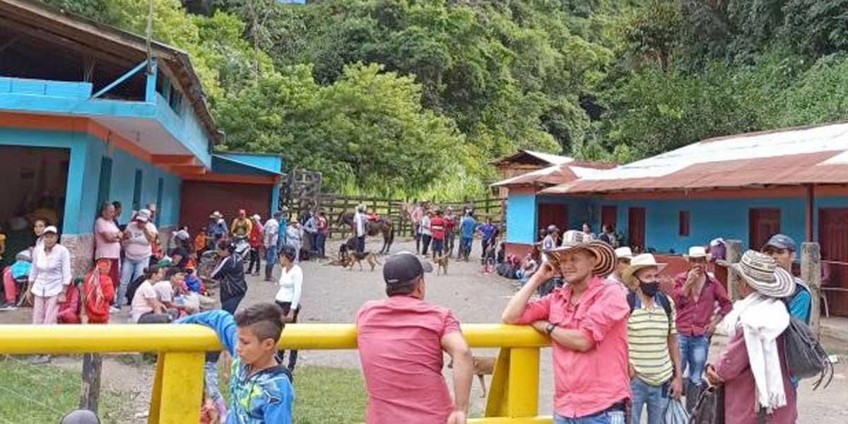 Defensoría permanece en Ituango para brindar asistencia a víctimas de desplazamiento