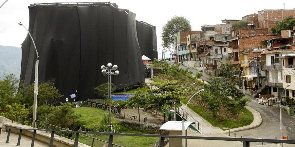 Contraloría anuncia que la Biblioteca España de Medellín será entregada en 2023