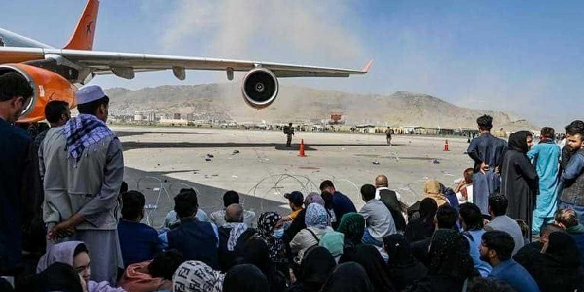 Se registra fuerte explosión frente al aeropuerto de Kabul