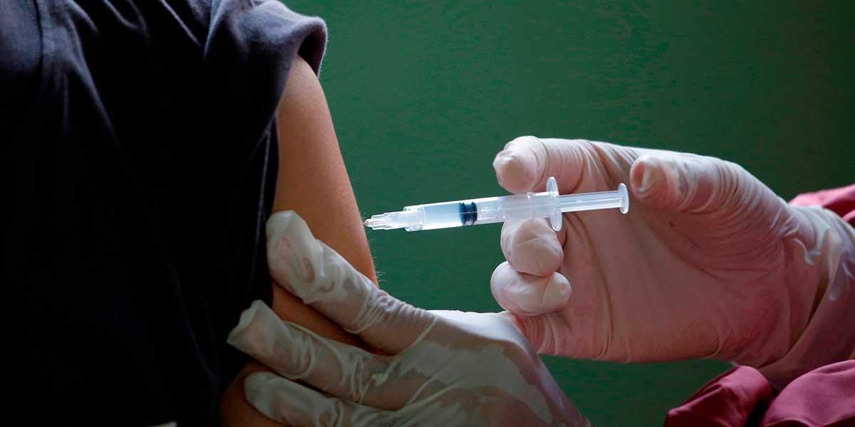 Nueva York impondrá vacunación obligatoria a trabajadores del sector privado