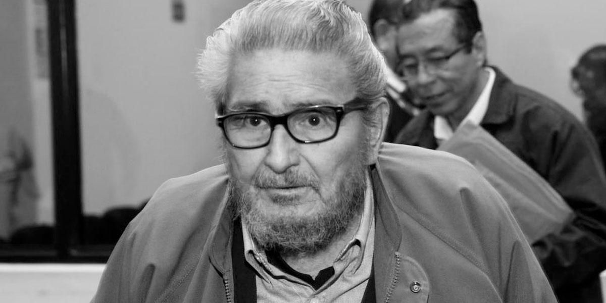 Muere en prisión el fundador de la guerrilla Sendero Luminoso, Abimael Guzmán en Perú