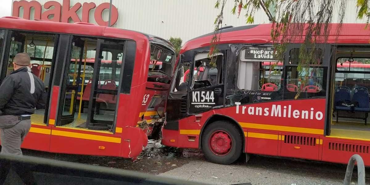 Caos en el sur de Bogotá por aparatoso choque de tres buses de TransMilenio
