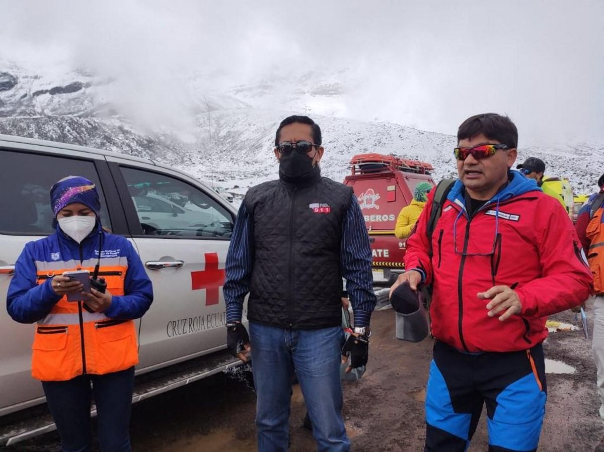 Al menos tres fallecidos y tres desaparecidos por alud en el volcán nevado Chimborazo de Ecuador