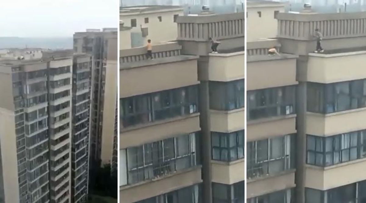 (Video) El peligroso juego de dos niños en China que saltan entre dos edificios de al menos 15 pisos