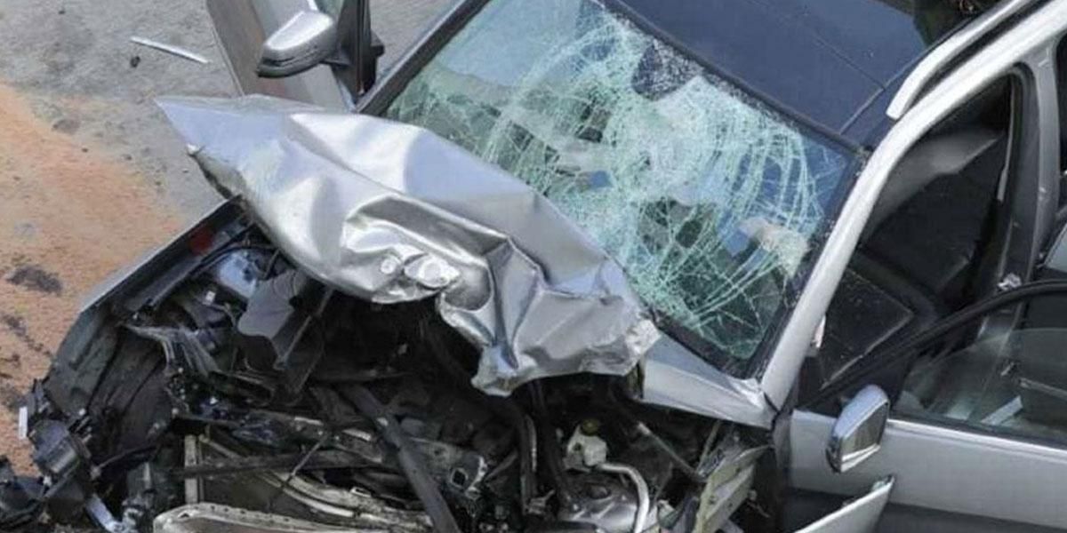 Trágico accidente de un niño de 12 años que manejaba un carro y se estrelló contra un camión