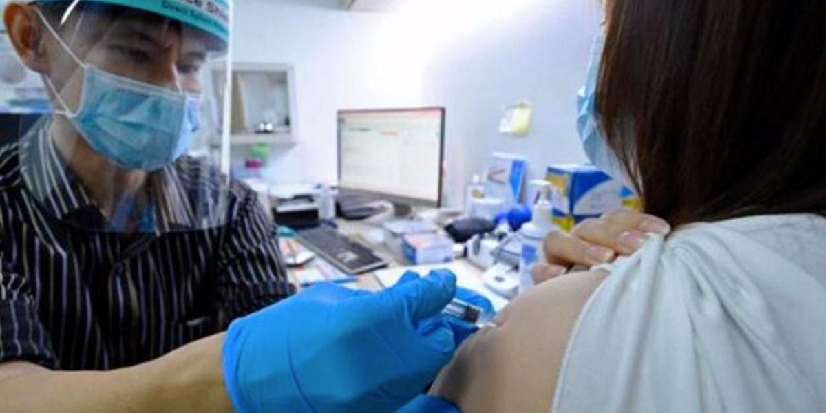 Singapur no dará más tratamiento gratuito por COVID-19 a no vacunados