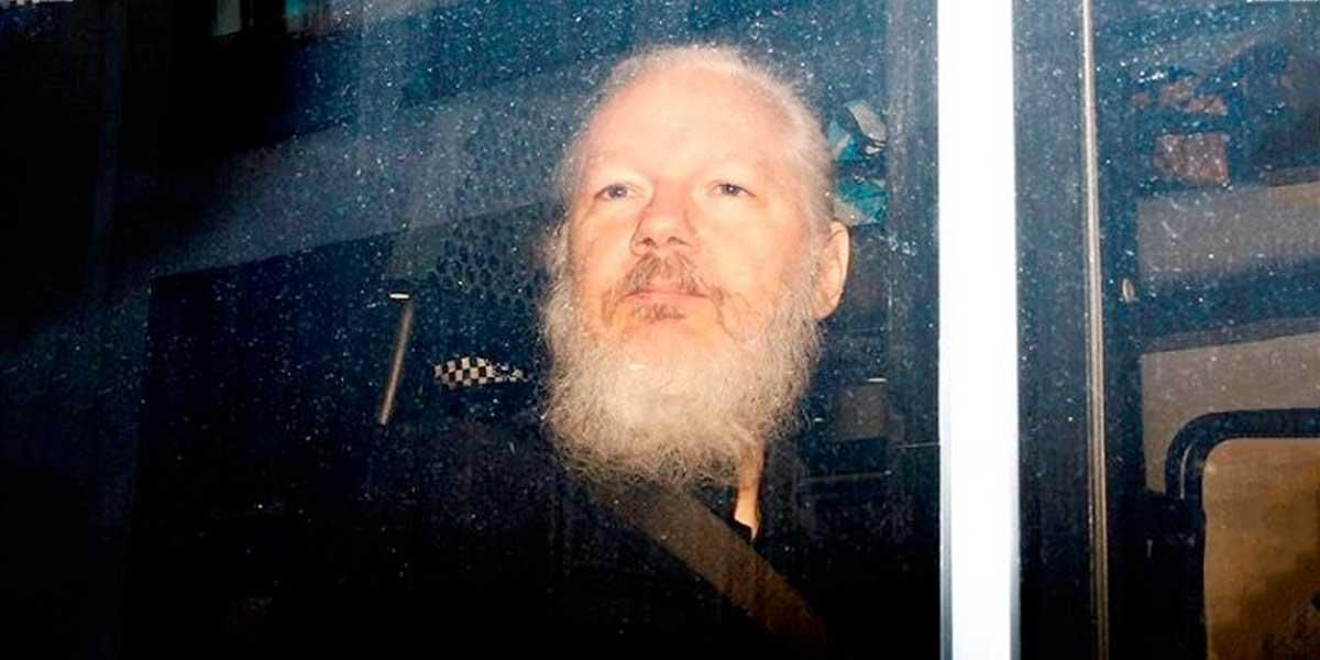 Justicia inglesa abre la puerta a extradición de Julian Assange a EE.UU