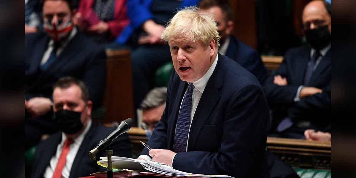 Boris Johnson comparece ante el parlamento británico por el escándalo de la fiesta en plena pandemia