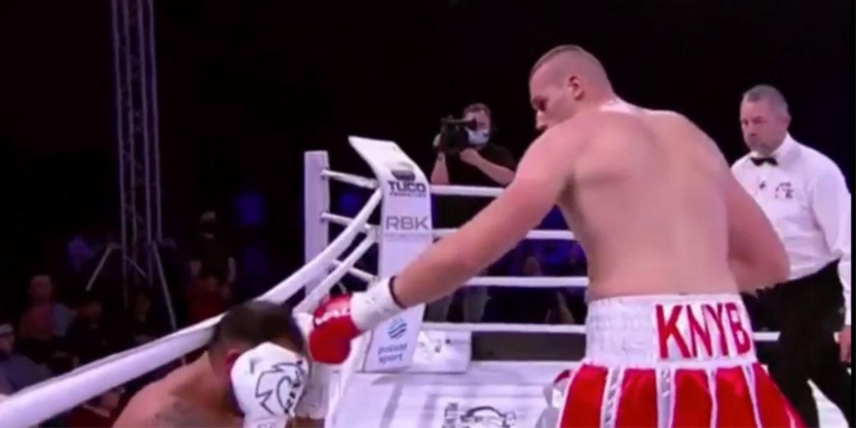 (Video) Con golpes al aire y sin pegarle a nada, boxeador logró ganar con “nocaut”
