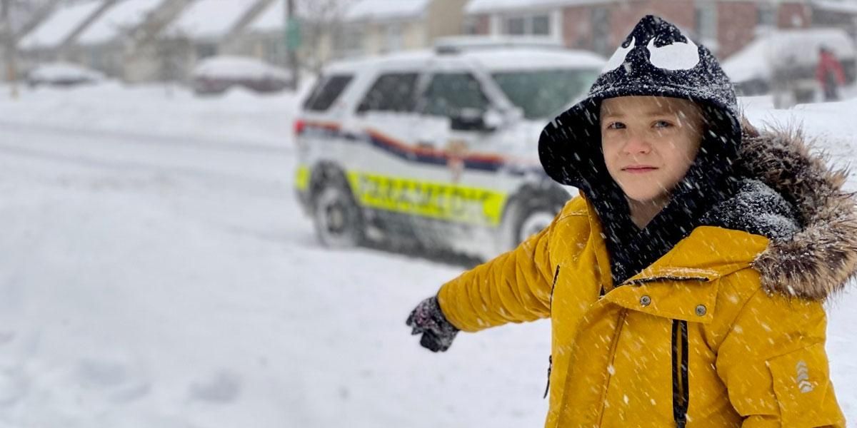 Niño de 8 años salvó a su vecino de una tormenta de nieve