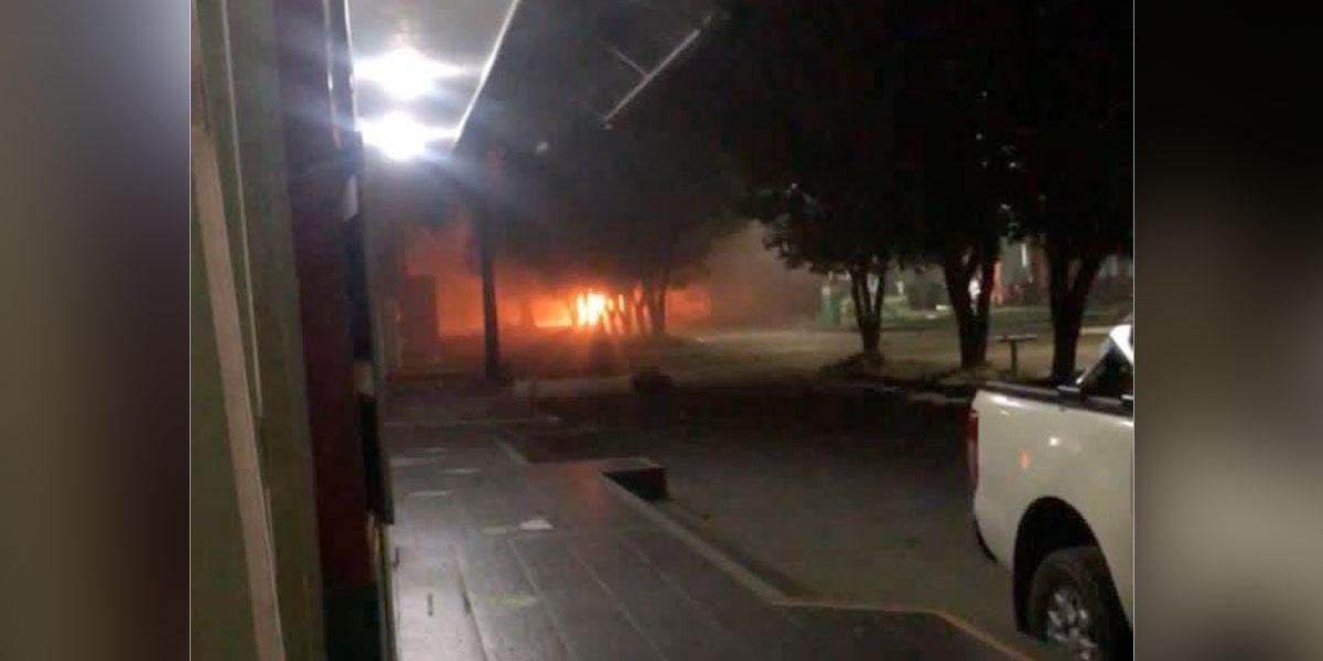 Video: Explosión de carro bomba deja un muerto y cinco heridos en Saravena, Arauca