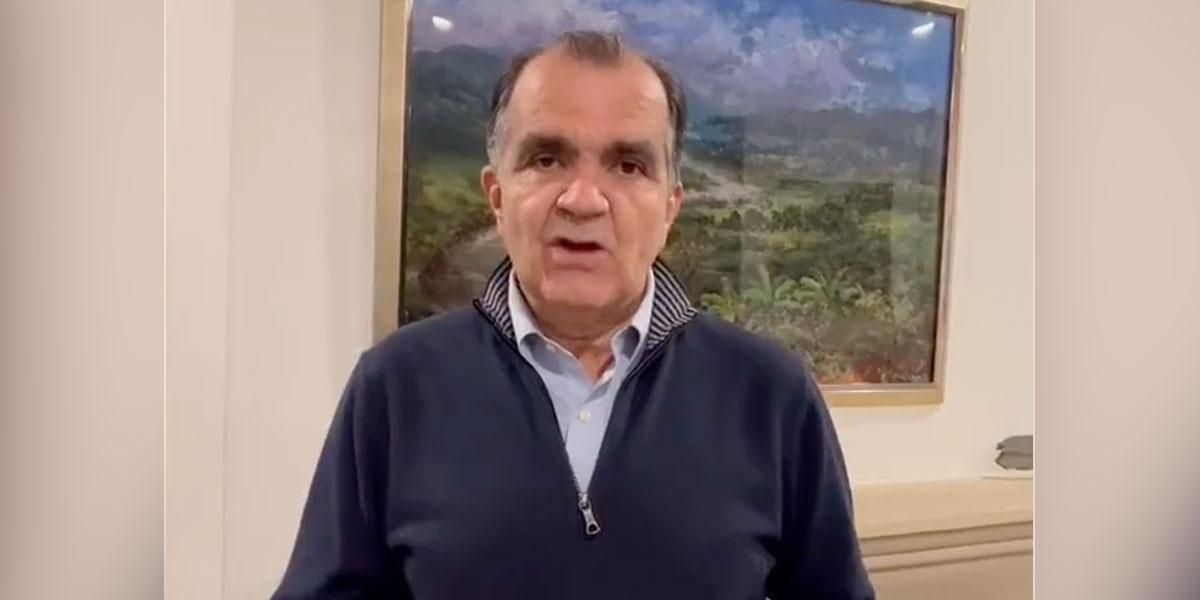 Óscar Iván Zuluaga retira su candidatura a la Presidencia: Acompañará a ‘Fico’ Gutiérrez