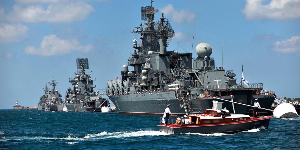 Rusia envía seis buques de guerra hacia el Mar Negro