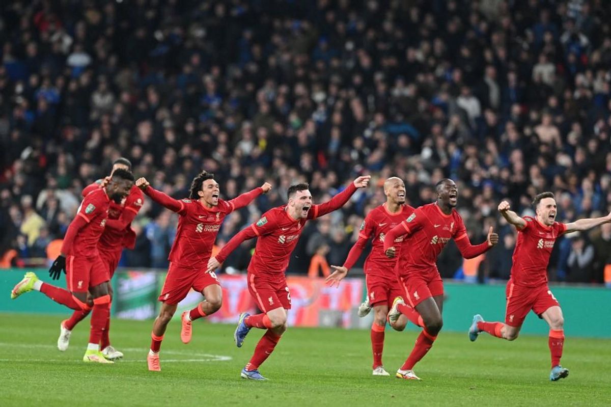 Liverpool campeón en la Copa de la Liga, tras emocionante tanda de penales