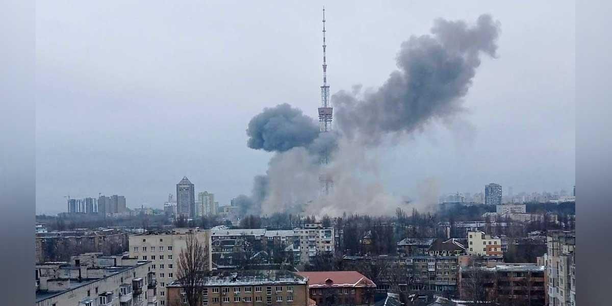 Rusia ataca la torre de televisión de Kiev tras advertir a los ciudadanos