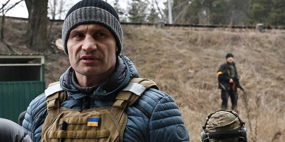 El-alcalde-de-Kiev-reporta-intensos-combates-en-las-afueras-de-la-ciudad