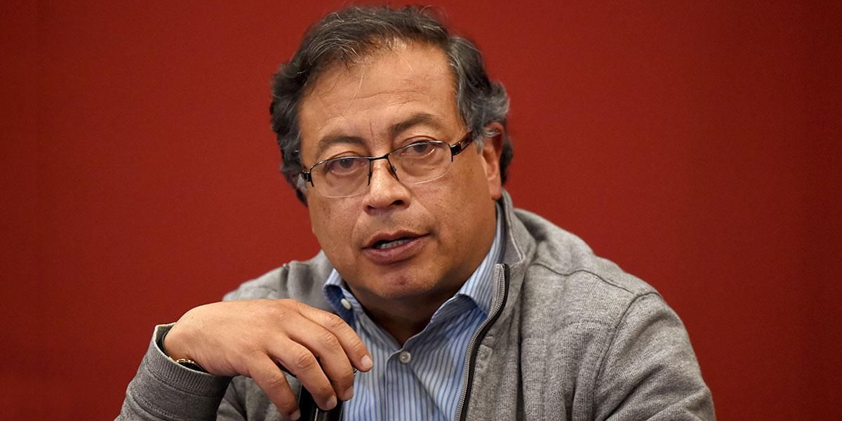 Petro instó a todos los partidos políticos rechazar la invitación al “golpe de estado que ha hecho Uribe”