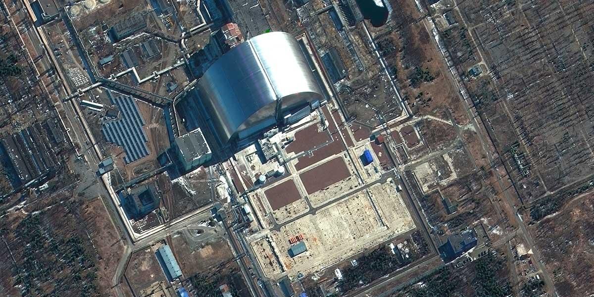 EE. UU. confirma retirada de tropas rusas de Chernóbil pero descarta radiación