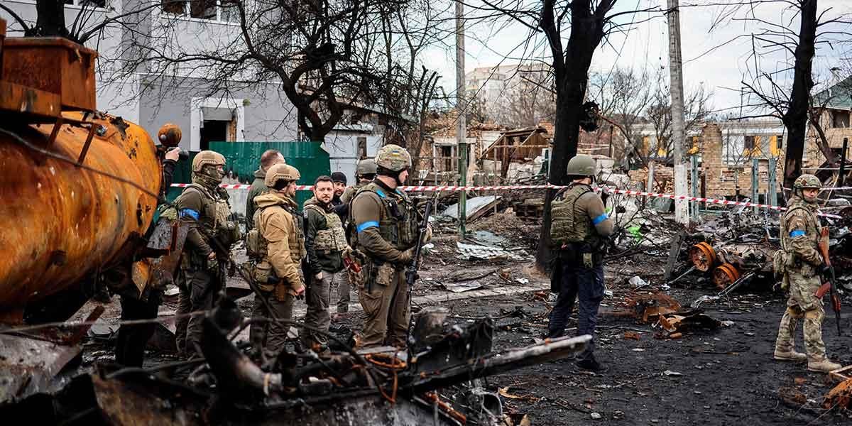 Ucrania encontró más cadáveres de civiles con las manos atadas y signos de tortura