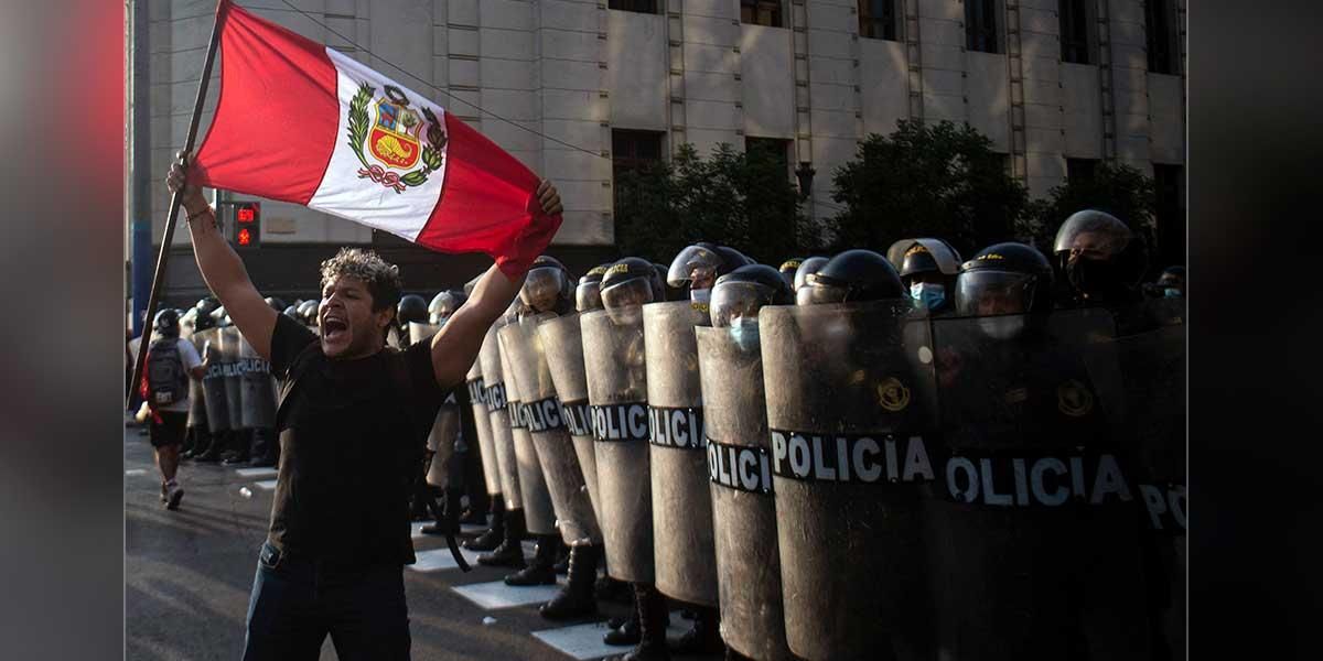 Protestas en Perú dejan cinco muertos y 11 heridos