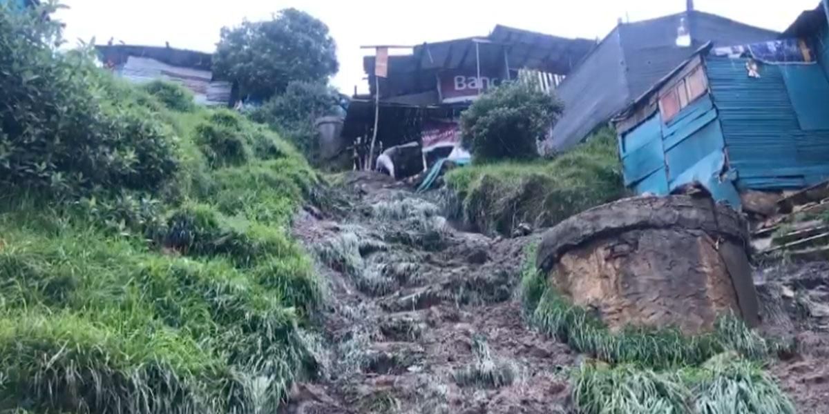 Emergencia por deslizamiento en el barrio Bella Flor, Ciudad Bolívar