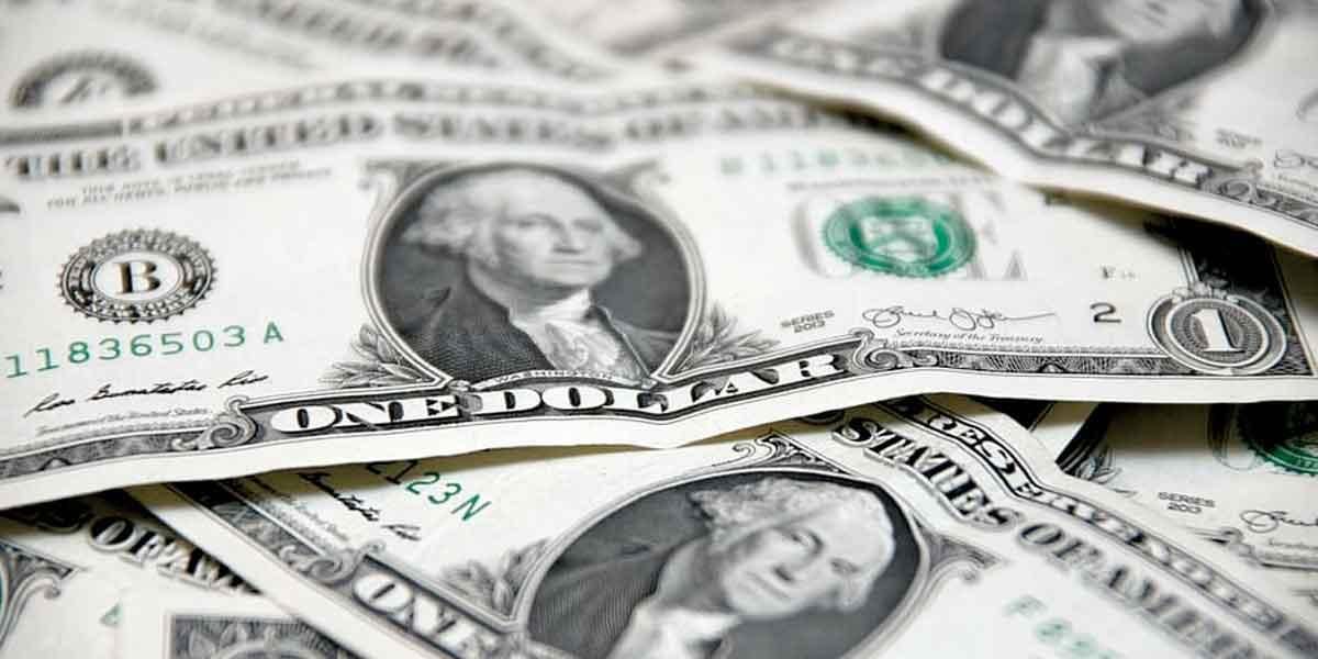 Precio del dólar abre la semana por encima de los $4.000