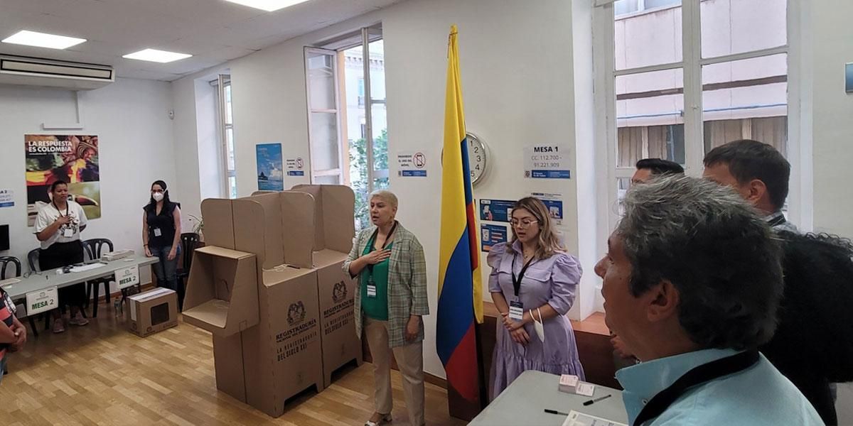 Cancillería afirma que jornada de votaciones en el exterior transcurre con tranquilidad