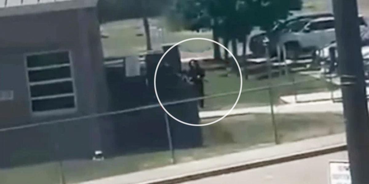 Video: Momento en que joven entra a escuela de EEUU antes de matar a 21 personas