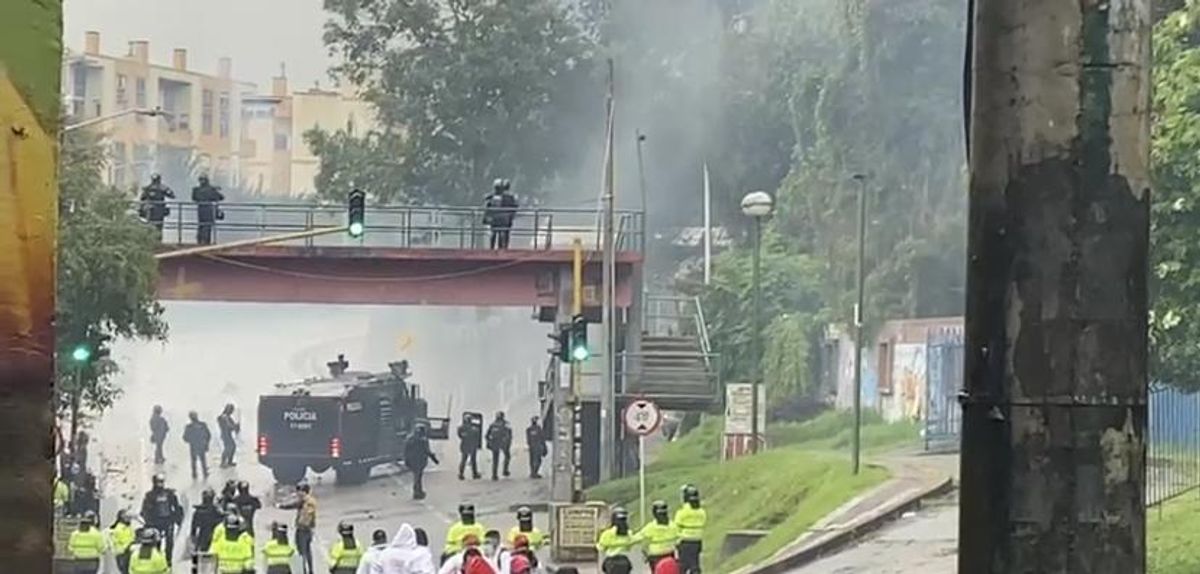 Video | Se presentan disturbios en la avenida circunvalar, manifestantes se enfrentan con el ESMAD