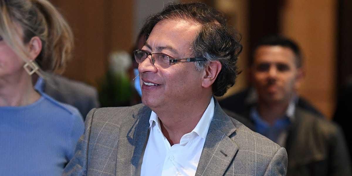 “En mi gobierno no se usará el Estado para perseguir al opositor”: Petro luego de reunirse con Uribe