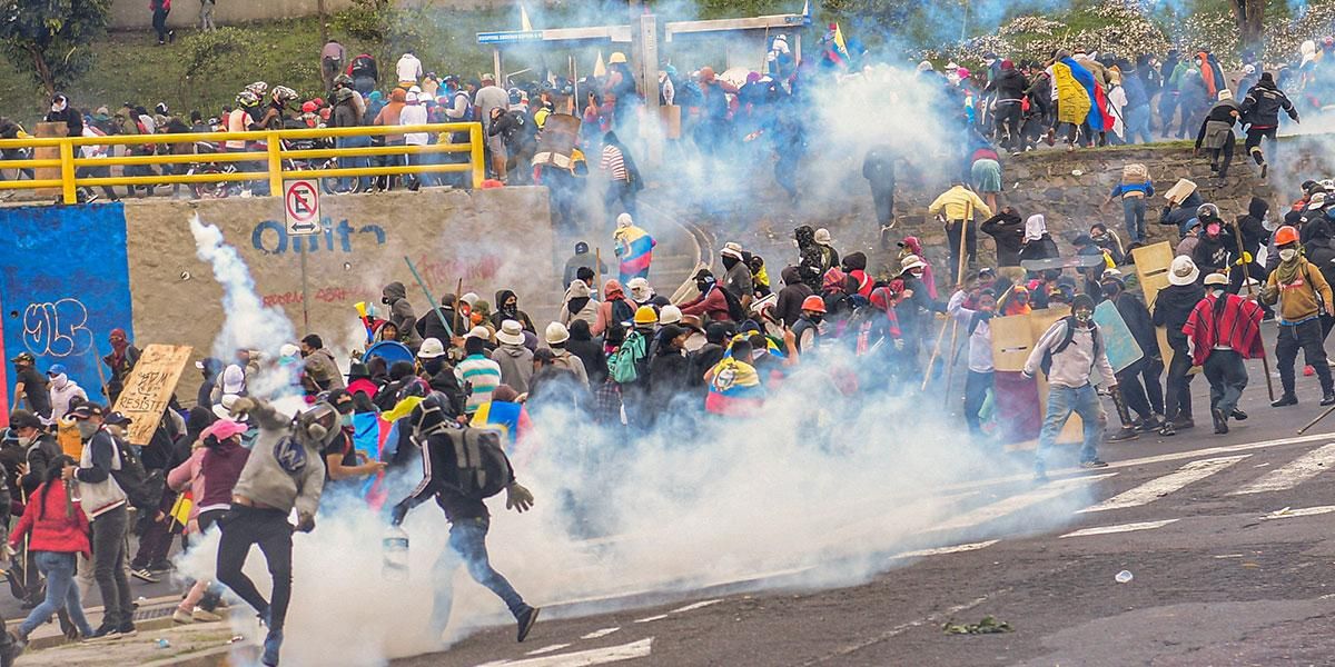 Protestas en Ecuador dejan 4 muertos, que Gobierno tilda de “daño colateral”