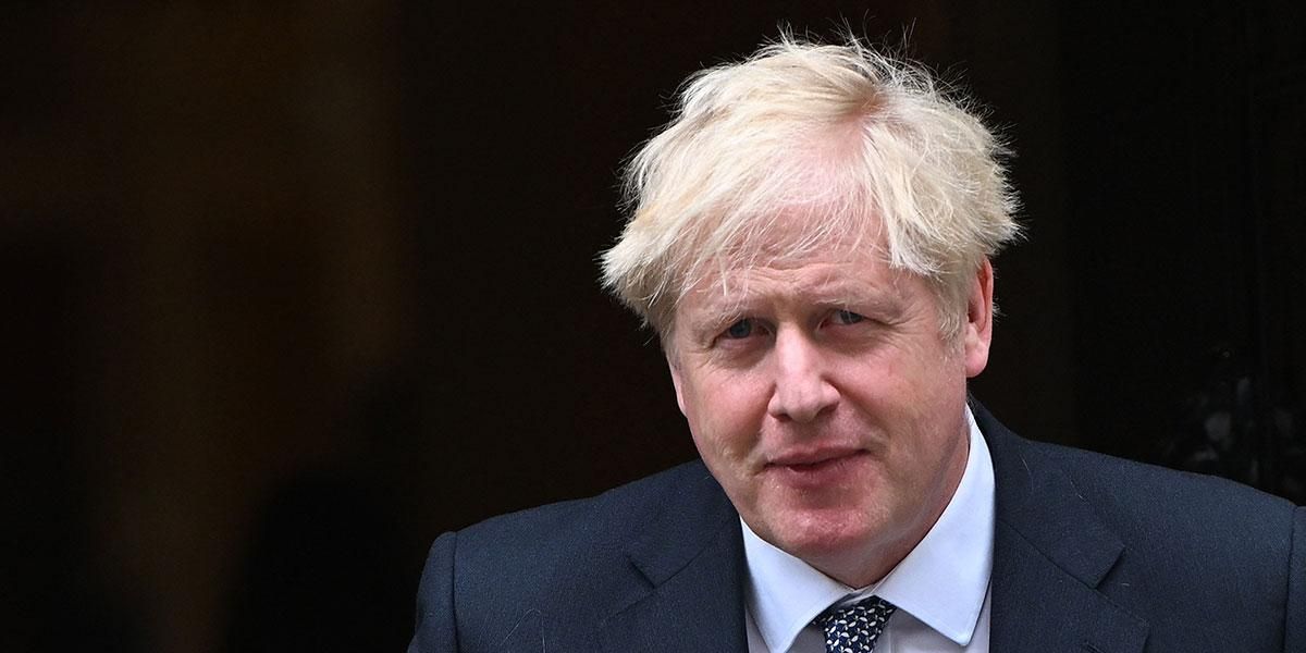 El primer ministro británico, Boris Johnson renuncia a su cargo
