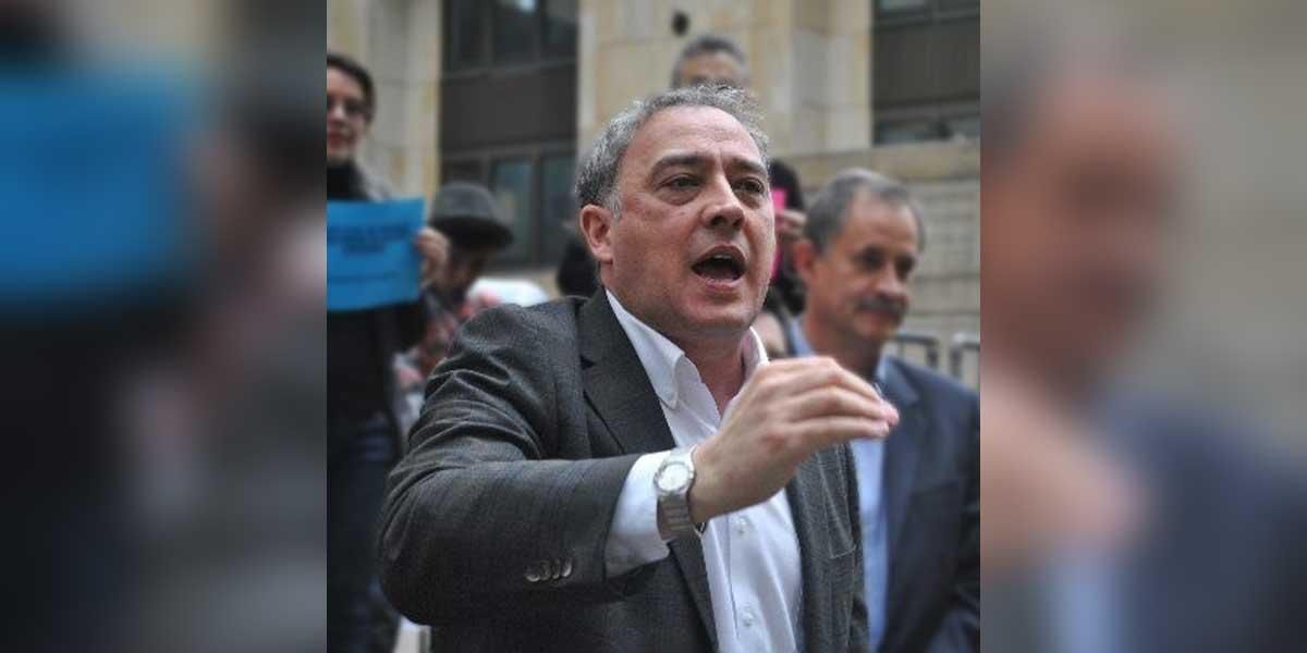 Carlos Eduardo Acosta renuncia al Partido Colombia Justa Libres y denuncia “campaña sucia” en su contra