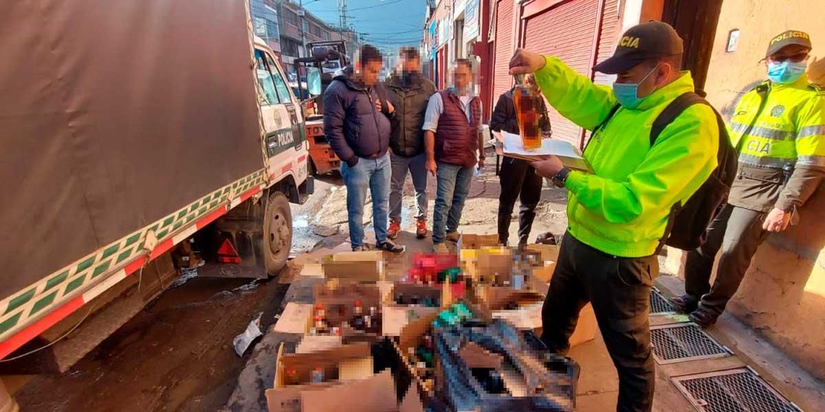 Desmantelan banda familiar que adulteraba licores en Bogotá