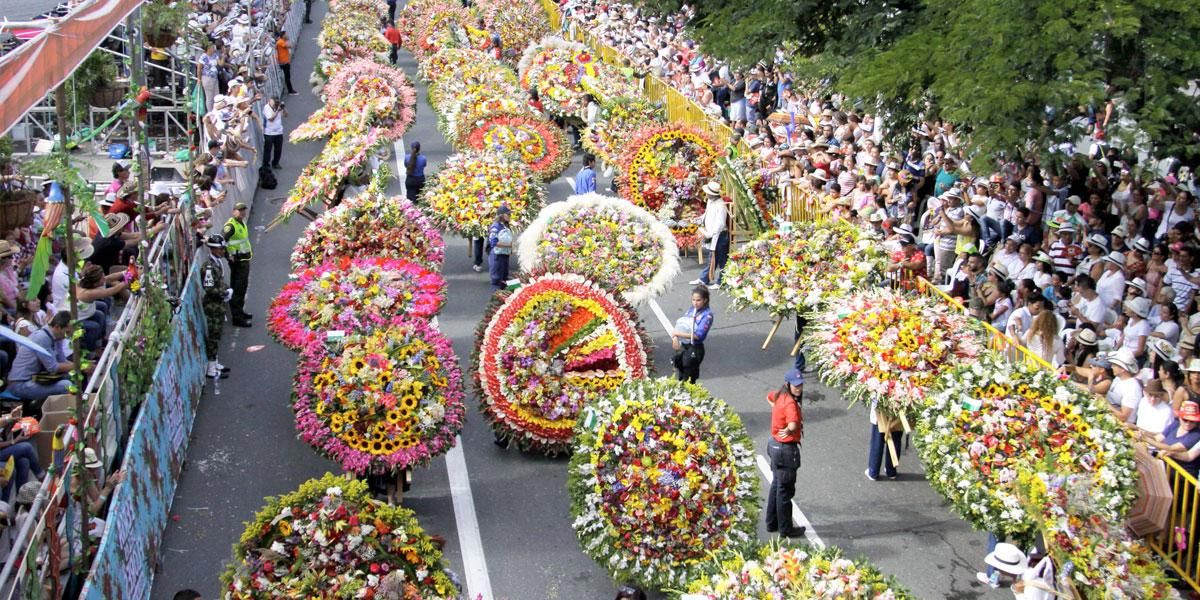 Inicia la Feria de las Flores: aumentó la participación de silleteros