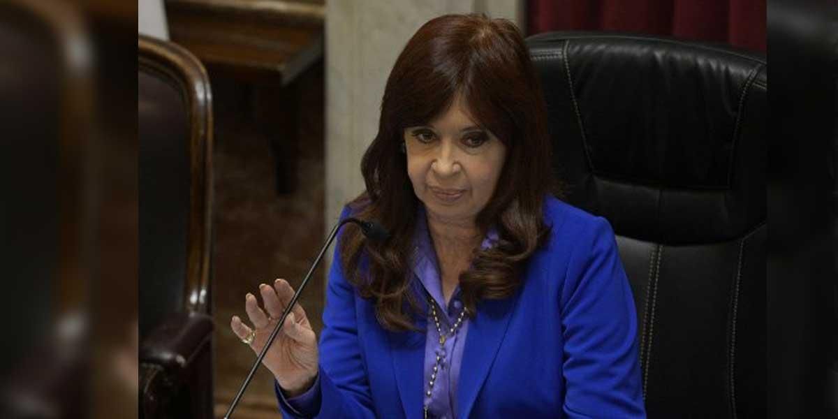 Fiscalía lista para pedir prisión contra vicepresidenta argentina Kirchner
