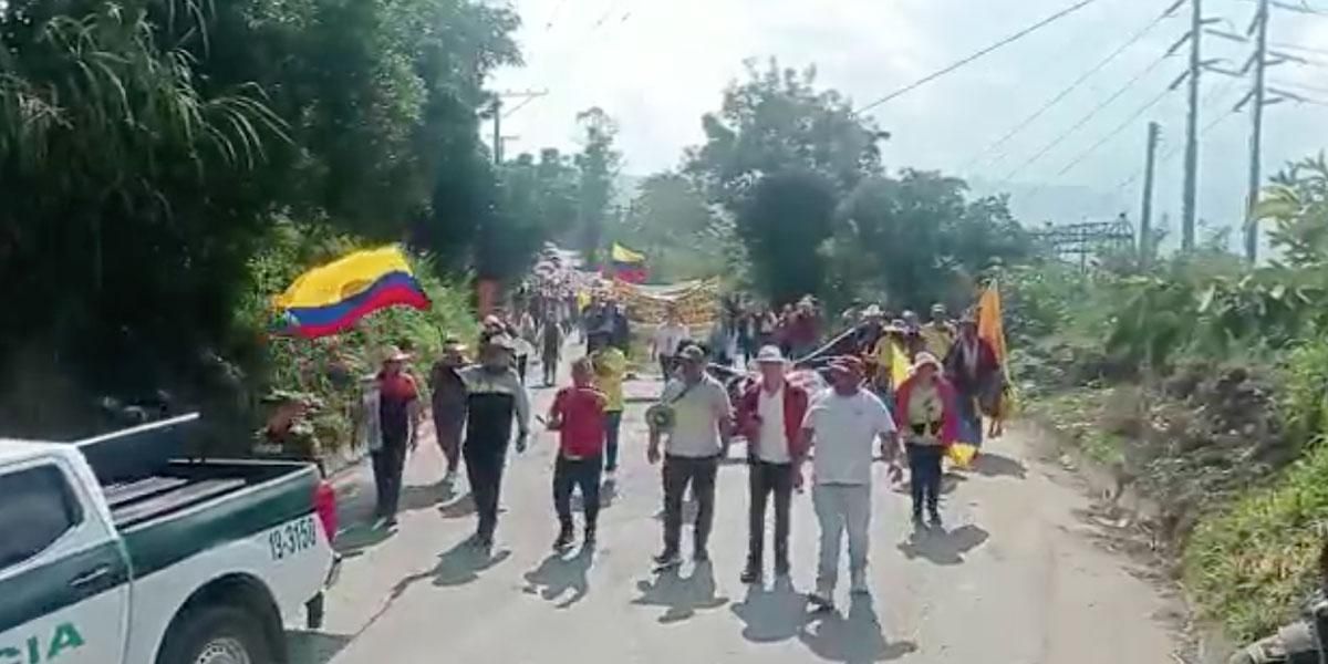 Video: Cierre de la vía Bogotá – Villavicencio por manifestación