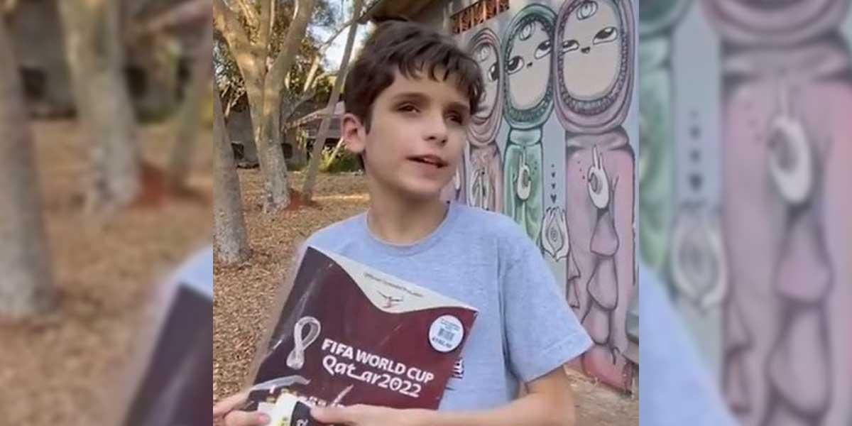 Pedro, el niño de 11 años que adaptó el álbum del Mundial al sistema braille para poder jugar con sus amigos