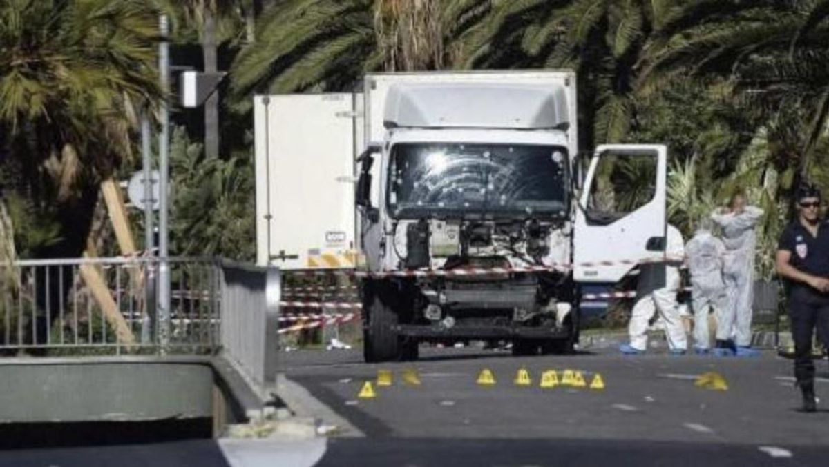 Francia abre juicio, sin el autor de los hechos, por el atentado que mató a 86 personas en 2016 en Niza